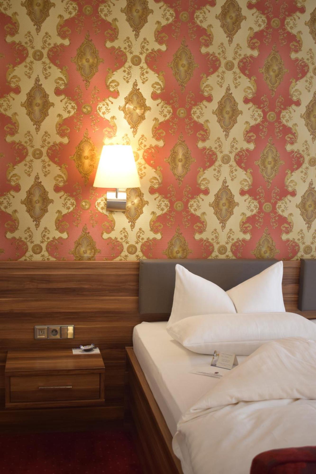 Akzent Hotel Goldner Hirsch Kamenz Eksteriør billede