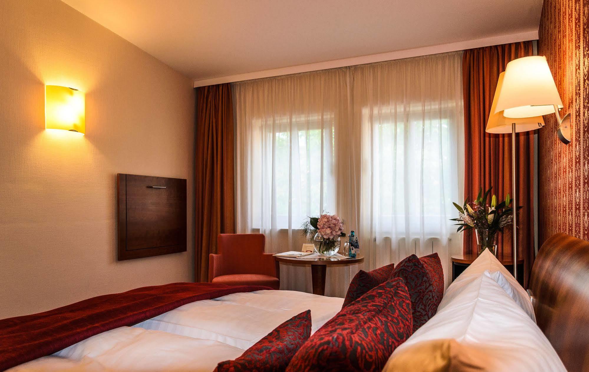Akzent Hotel Goldner Hirsch Kamenz Eksteriør billede